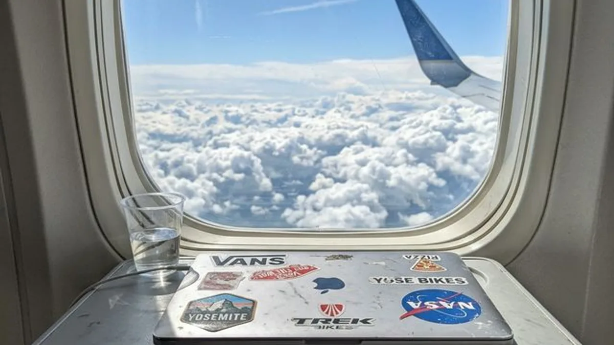 트래픽 10배 올려준다는 전설의 AI 다국어 자동화 툴, 제가 피 같은 사비 내고 3개월 돌리다 제 손으로 서버 폭파시킨 진짜 딥빡 이유